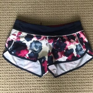 Lululemon shorts HARDLY WORN